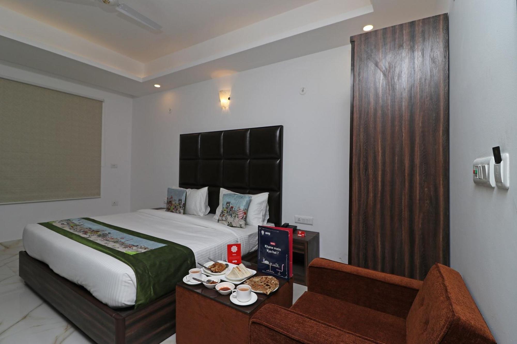 Hotel O Aamara Ню Делхи Екстериор снимка
